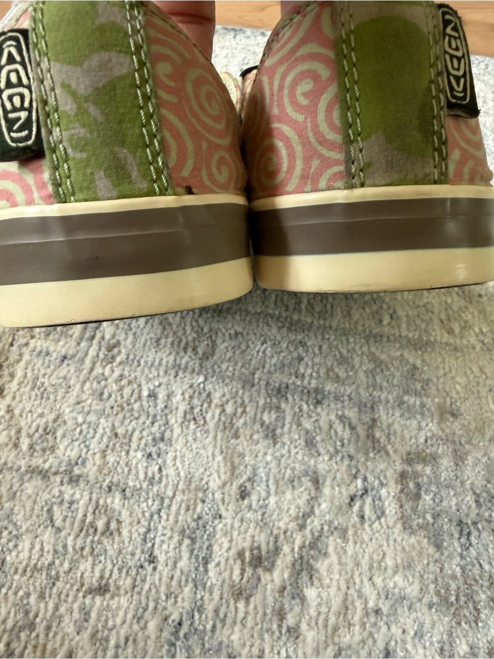 KEEN Women's Sula Floral Pattern Hook-and-Loop Sneakers Multicolor - Picture 13 of 15